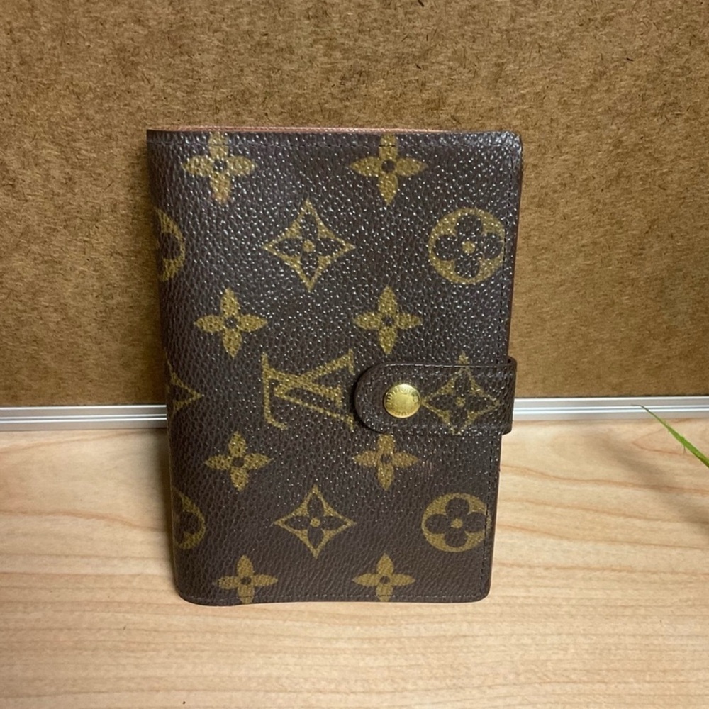 ✅LOUIS VUITTON  KISSLOCK AUTHENTIC MONOGRAM WALLET